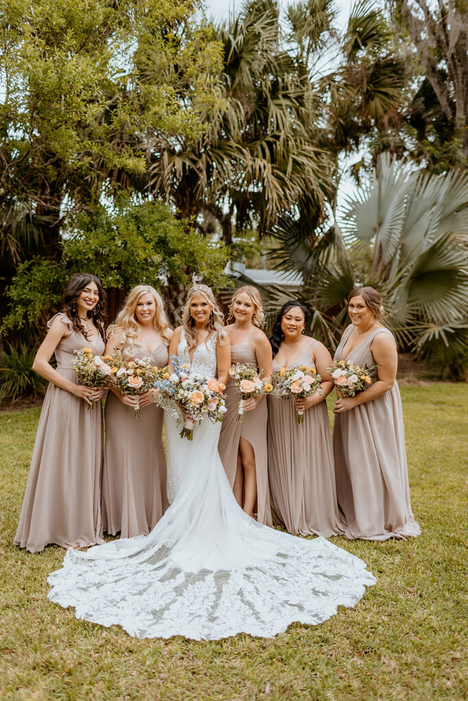 Romantic Spring Wedding | Volusia County in Florida